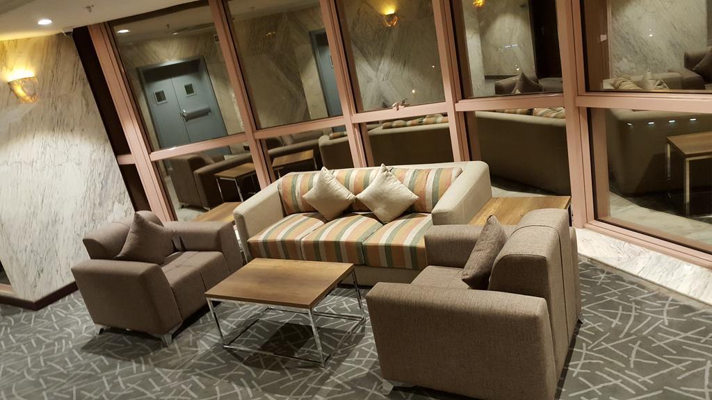 Burj Alhayat Hotel Suites Olaya Ер-Ріяд Екстер'єр фото