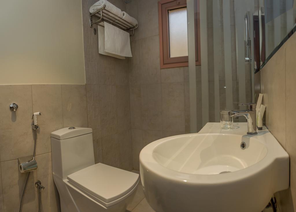 Burj Alhayat Hotel Suites Olaya Ер-Ріяд Екстер'єр фото